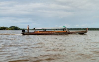 Guyane : une aide pour le transport en pirogue